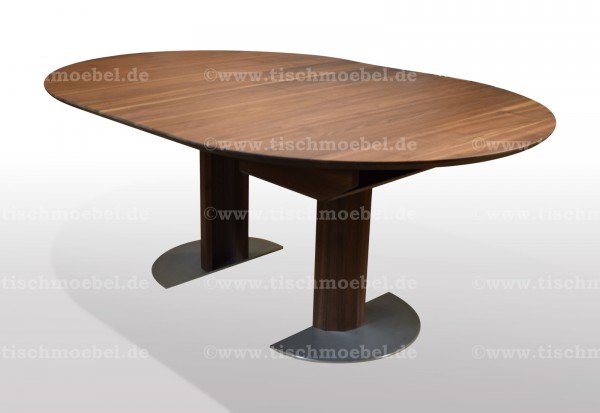 runder Tisch Nussbaum