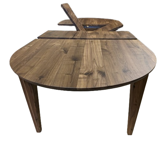 Ovaler Esstisch aus Nussbaum auf Spider Tischgestell 190x110cm ausziehbar