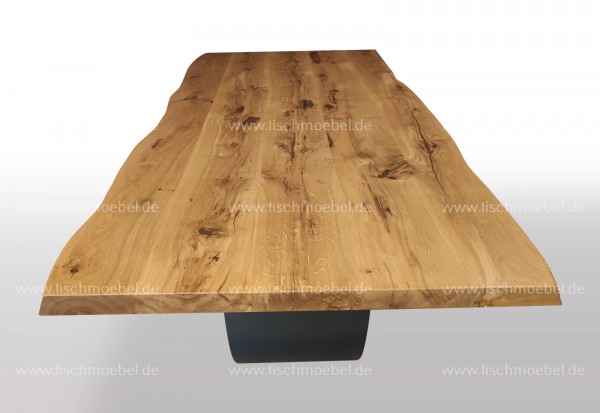 Tisch mit Naturkante Wildeiche 200x90 auf Wave Tischuntergestell