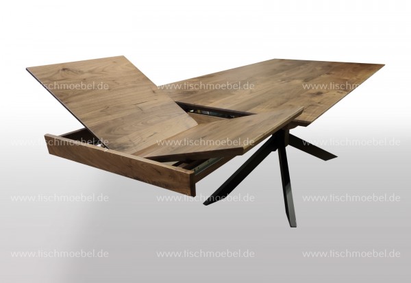 Esstisch Nussbaum ausziehbar auf Spider Tischgestell