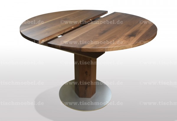 runde Esstische Nussbaum massiv ausziehbar auf Edelstahl Fußplatte