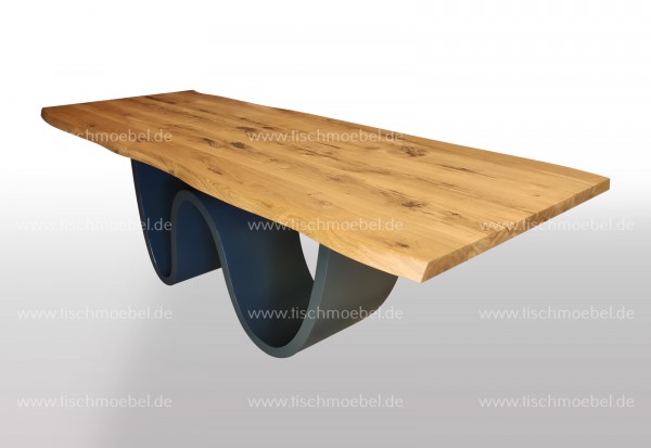Holztisch mit Baumkante Wildeiche 200x90 auf Wave Tischuntergestell