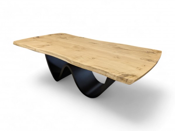 Baumtisch Wildeiche mit Dänisch Oval Kopfseite in 220x110cm