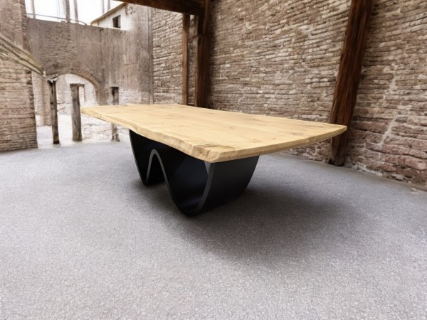 Baumtisch Wildeiche mit Dänisch Oval Kopfseite in 230x110cm