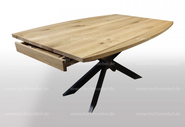Massivholz Tisch Bootsform Wildnuss ausziehbar 290 x 120 auf Spider Tischgestell