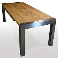 cube-edelstahl-vor-kopf