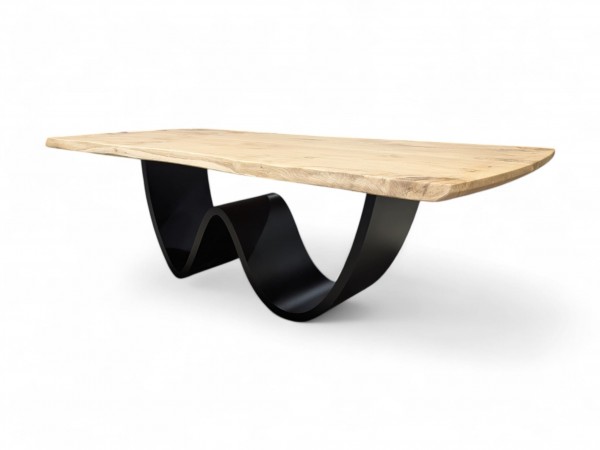 Baumtisch Wildeiche mit Dänisch Oval Kopfseite in 220x110cm