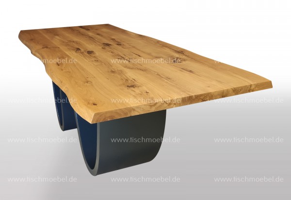 Esszimmertisch mit Naturkante Wildeiche 200x90 auf Wave Tischuntergestell